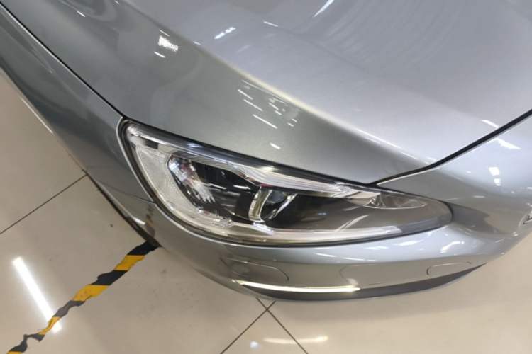 Used Volvo S60 2014 S60L 2.0T Zhiyuan Edition Right Front Headlight
