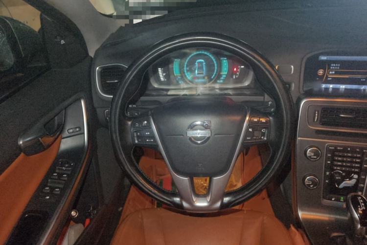 Used Volvo S60 2014 S60L T5 Intelligent Drive Edition Steering Wheel