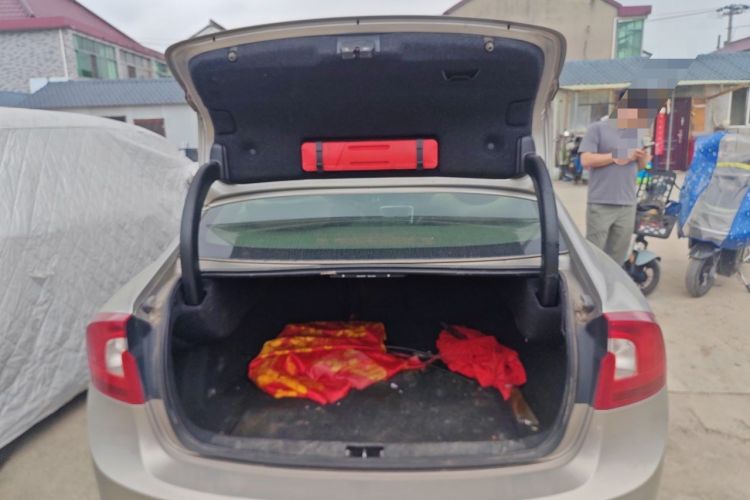 Used Volvo S60 2014 S60L 2.0T Zhiyuan Edition Trunk