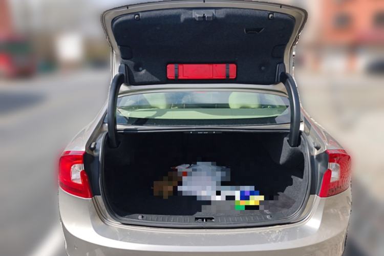 Used Volvo S60 2014 S60L 2.0T Zhiyuan Edition Trunk