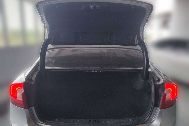 Used Volvo S60 2014 S60L 2.0T Zhiyuan Edition Trunk