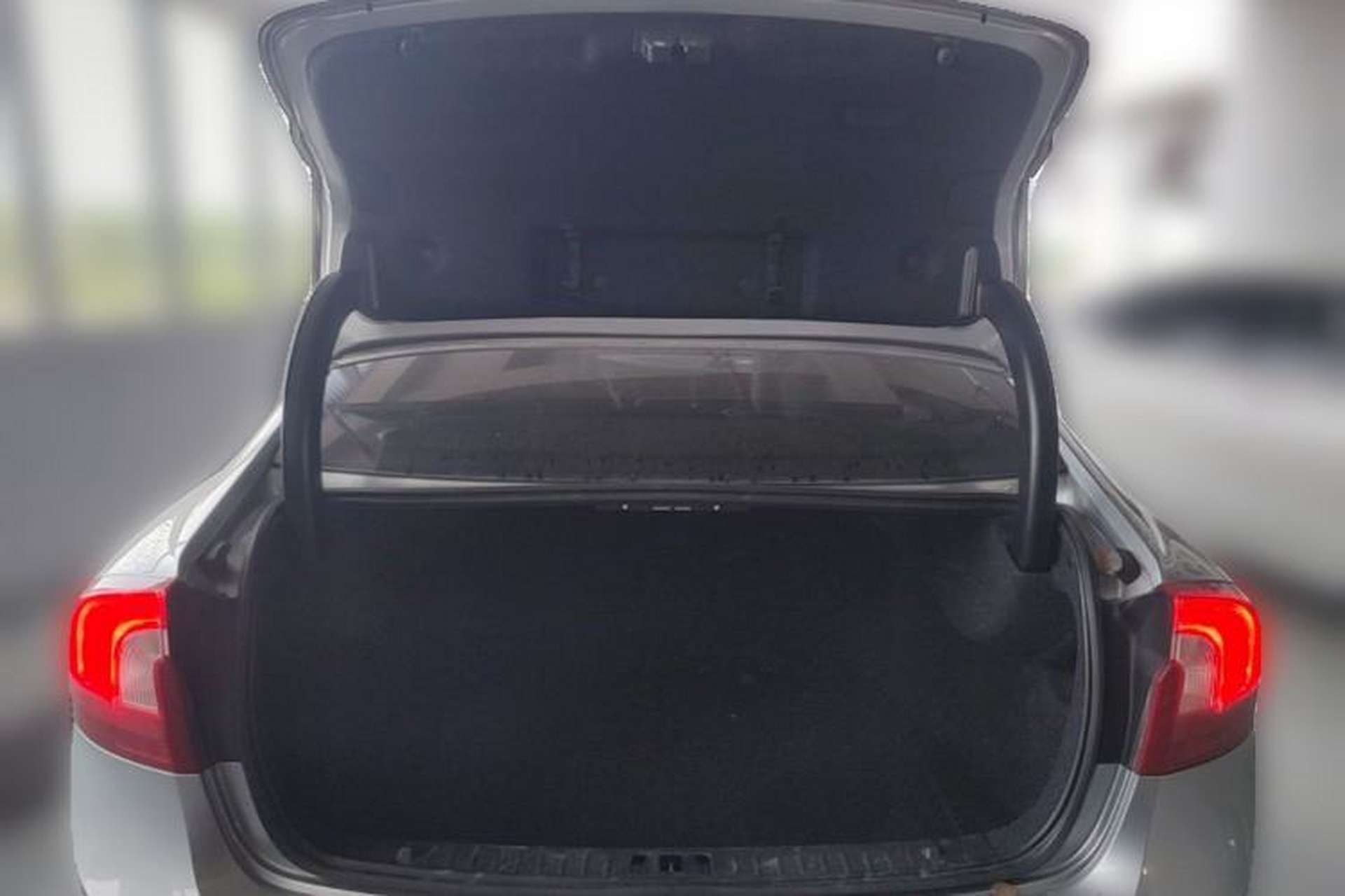 Used Volvo S60 2014 S60L 2.0T Zhiyuan Edition Trunk