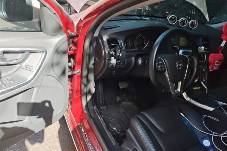 Used Volvo S60 2014 T5 Zhiyi Edition Driver Seat