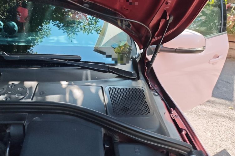 Used Volvo S60 2014 T5 Zhiyi Edition Engine Bay Left
