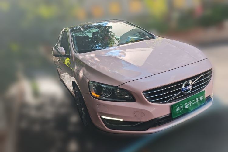 Used Volvo S60 2014 T5 Zhiyi Edition Front Right 45 Deg