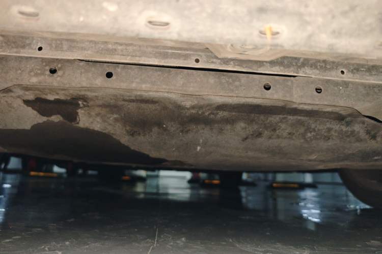 Used Volvo S60 2014 S60L 2.0T Zhiyuan Edition Chassis Front