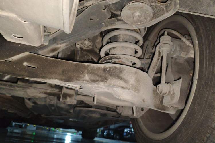 Used Volvo S60 2014 S60L 2.0T Zhiyuan Edition Chassis Rear Right