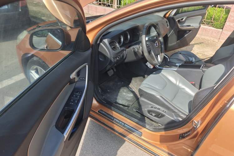 Used Volvo S60 2014 T5 Zhiya Edition Driver Seat