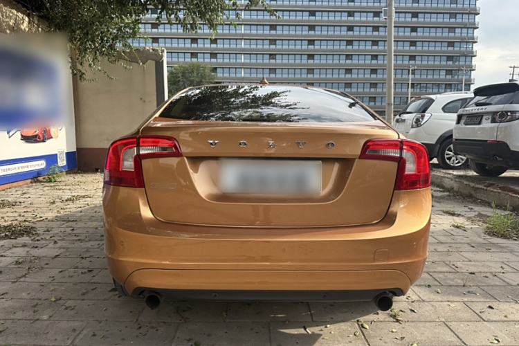 Used Volvo S60 2014 T5 Zhiyi Edition Exterior 4