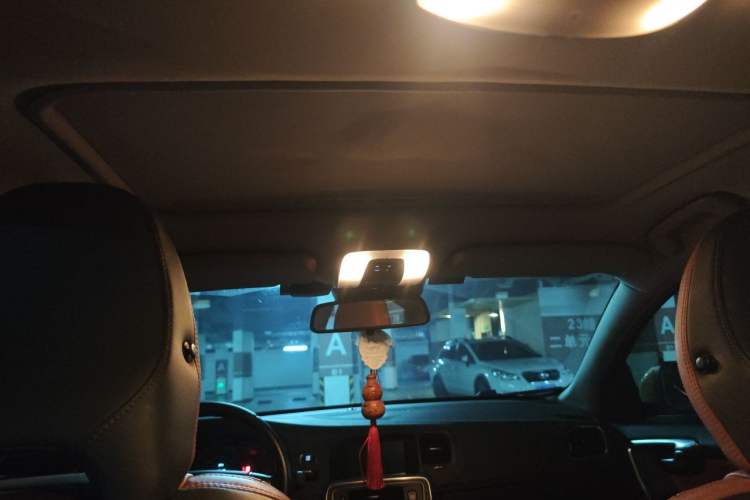Used Volvo S60 2014 S60L 2.0T Zhiyuan Edition Headliner