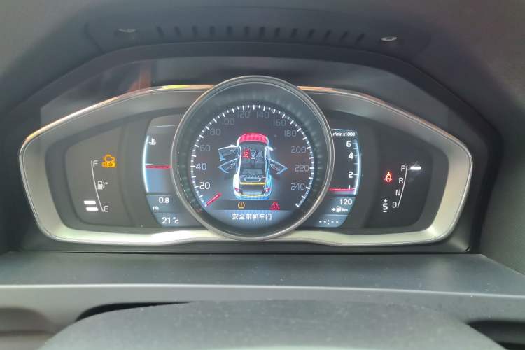 Used Volvo S60 2014 T5 Zhiya Edition Instrument Cluster