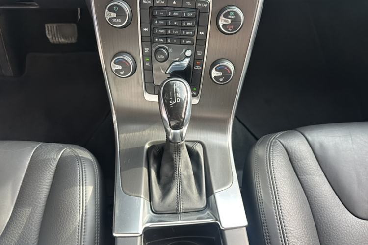 Used Volvo S60 2014 T5 Zhiyi Edition Interior 5