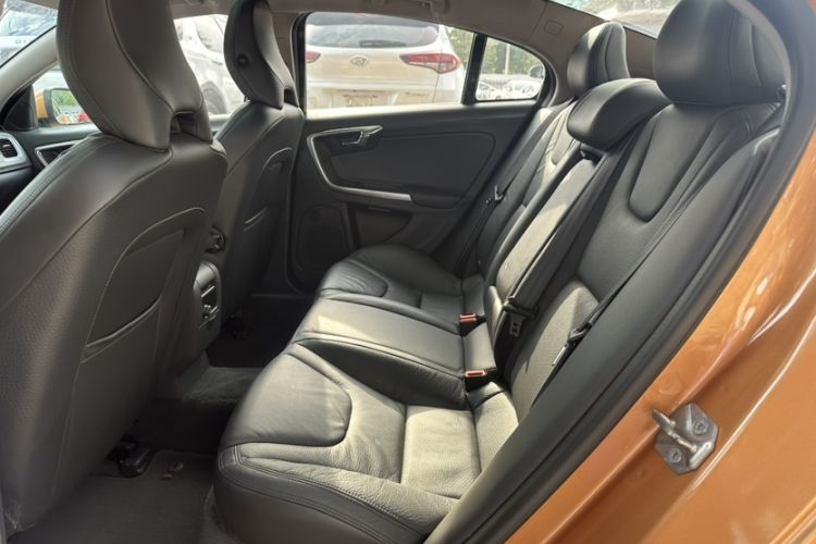 Used Volvo S60 2014 T5 Zhiyi Edition Interior 8