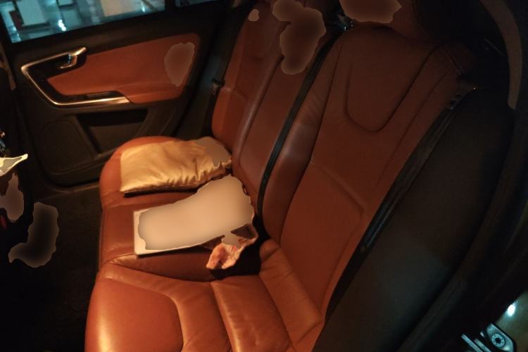 Used Volvo S60 2014 S60L 2.0T Zhiyuan Edition Left Rear Seat