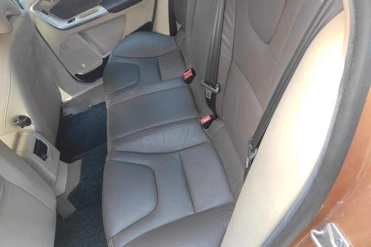 Used Volvo S60 2014 S60L T5 Intelligent Drive Edition Left Rear Seat