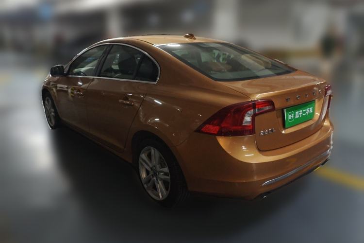 Used Volvo S60 2014 S60L 2.0T Zhiyuan Edition Rear Left 45 Deg