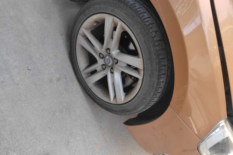 Used Volvo S60 2014 S60L T5 Intelligent Drive Edition Right Front Wheel Hub