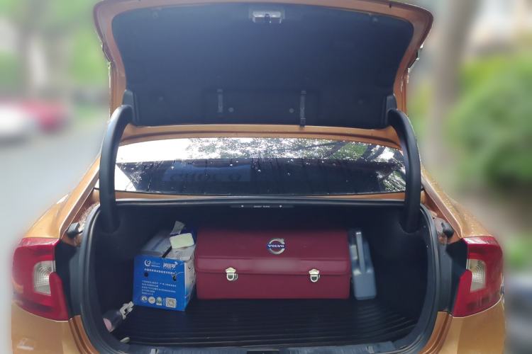 Used Volvo S60 2014 T5 Zhiya Edition Trunk