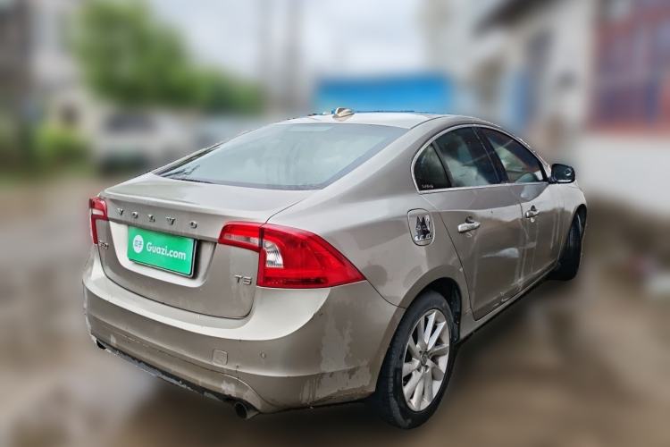 Used Volvo S60 2014 T5 Zhiyi Edition Rear Right 45 Deg