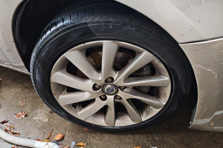 Used Volvo S60 2014 T5 Zhiyi Edition Right Front Wheel Hub