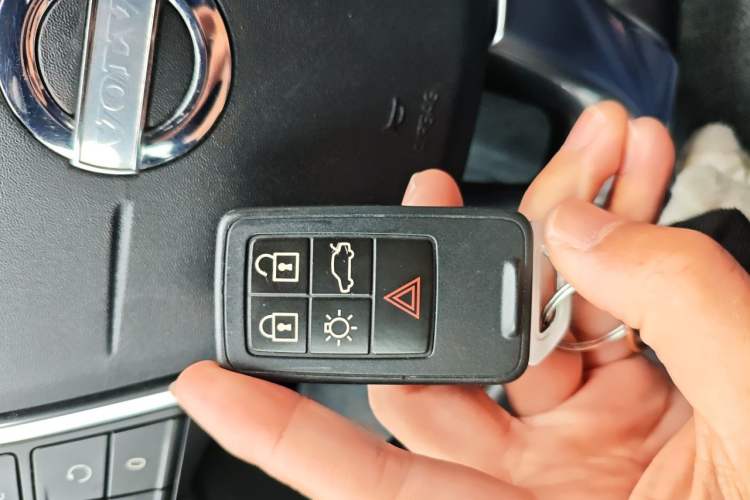 Used Volvo S60 2014 T5 Zhiyi Edition Vehicle Key