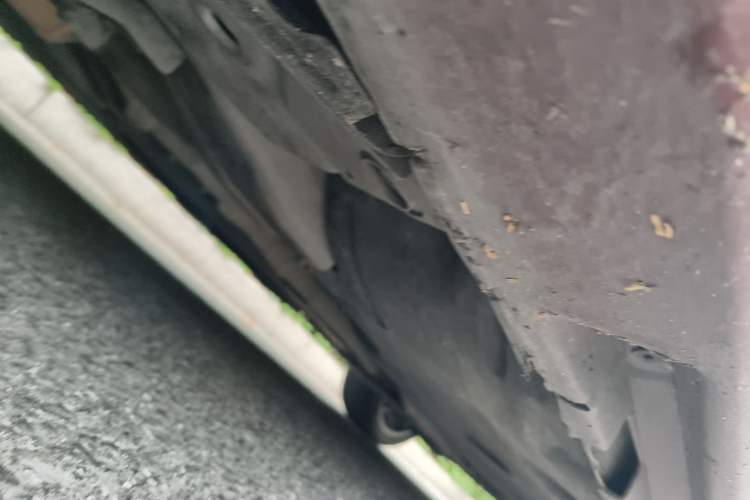 Used Volvo S60 2014 S60L 2.0T Zhiyuan Edition Chassis Front Left