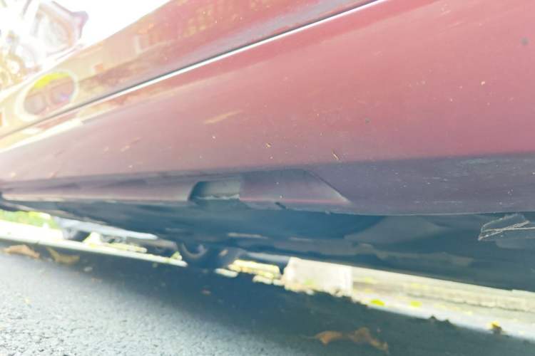 Used Volvo S60 2014 S60L 2.0T Zhiyuan Edition Chassis Front Right