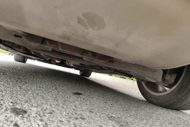 Used Volvo S60 2014 S60L 2.0T Zhiyuan Edition Chassis Rear