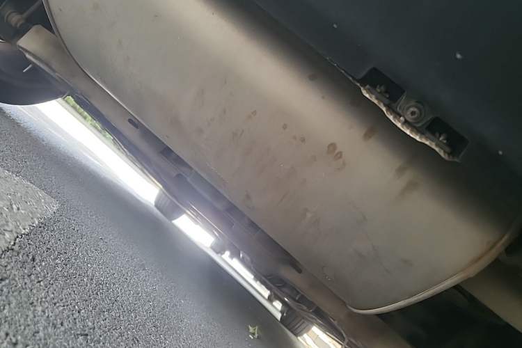 Used Volvo S60 2014 S60L 2.0T Zhiyuan Edition Chassis Rear