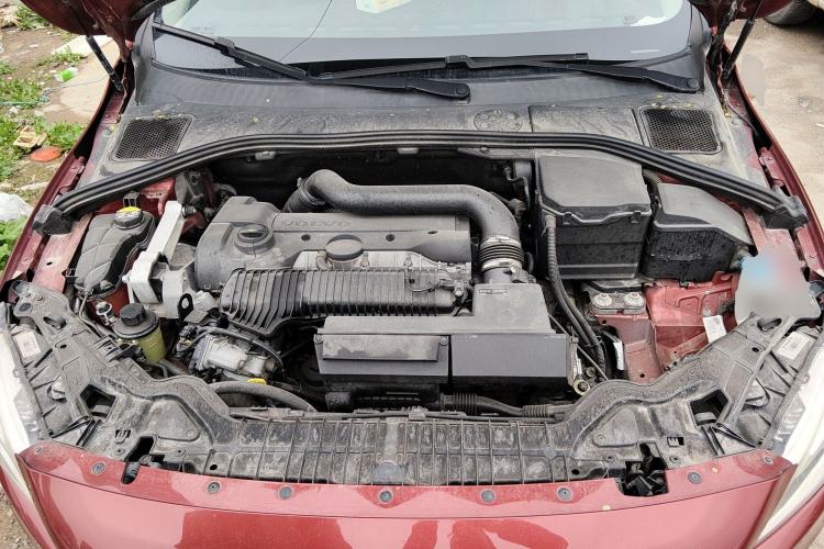 Used Volvo S60 2014 S60L T5 Smart Upgrade Edition Engine Bay