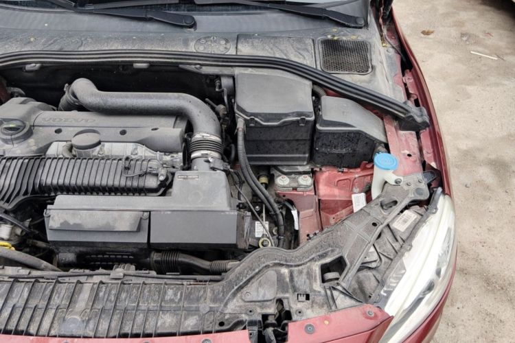 Used Volvo S60 2014 S60L T5 Smart Upgrade Edition Engine Bay Left