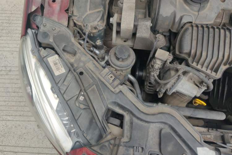 Used Volvo S60 2014 T5 Zhiyi Edition Engine Bay Right