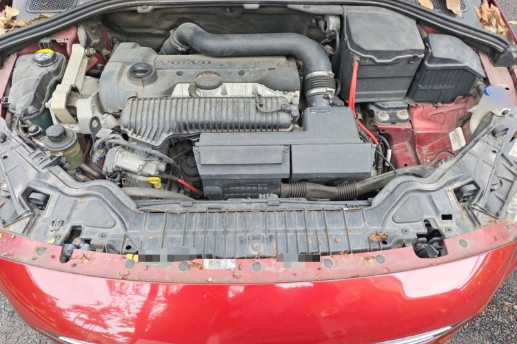Used Volvo S60 2014 S60L 2.0T Zhiyuan Edition Engine Bay