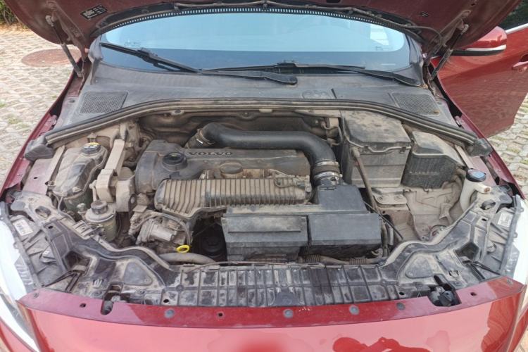Used Volvo S60 2014 S60L T5 Intelligent Drive Edition Engine Bay