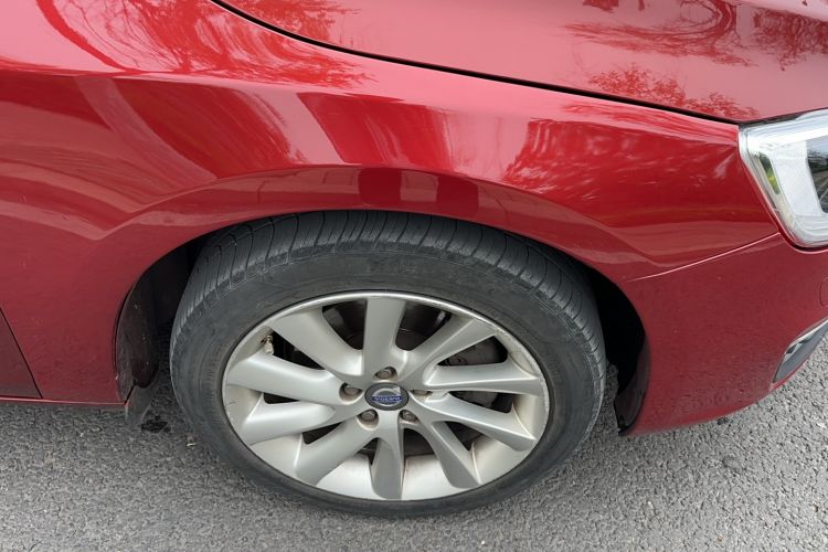 Used Volvo S60 2014 S60L 2.0T Zhiyuan Edition Exterior 4