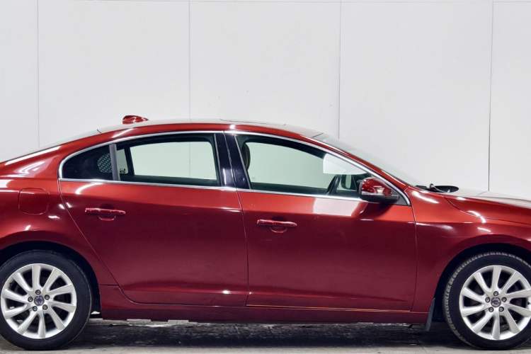 Used Volvo S60 2014 S60L 2.0T Zhiyuan Edition Exterior 5