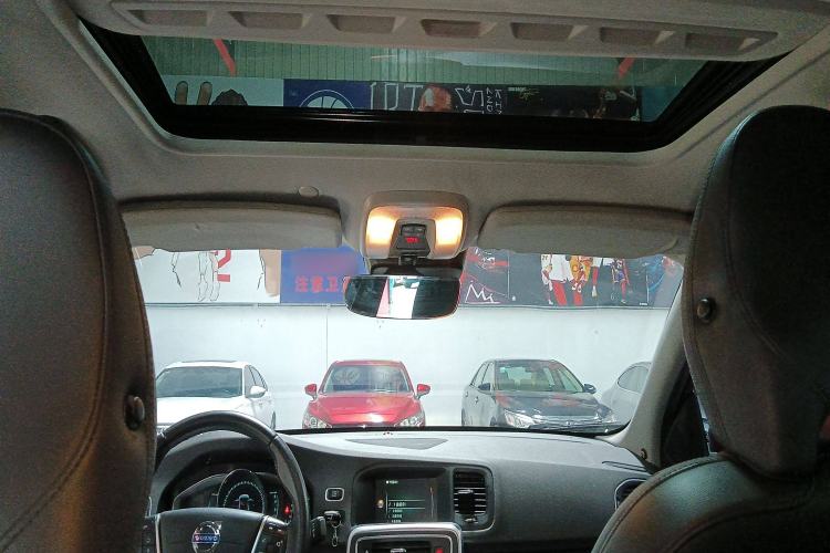 Used Volvo S60 2014 S60L T5 Intelligent Drive Edition Headliner