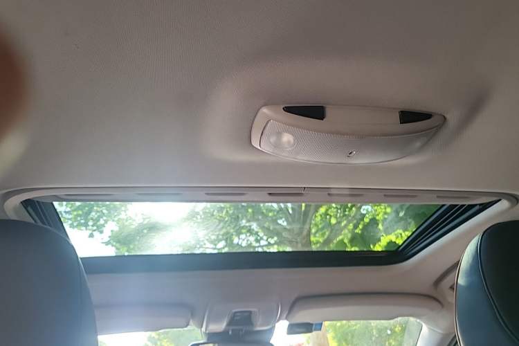 Used Volvo S60 2014 S60L 2.0T Zhiyuan Edition Headliner
