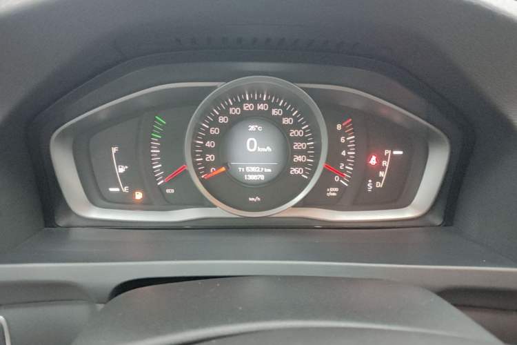 Used Volvo S60 2014 T5 Zhiyi Edition Instrument Cluster