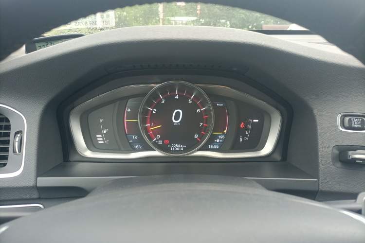 Used Volvo S60 2014 S60L T5 Smart Upgrade Edition Instrument Cluster