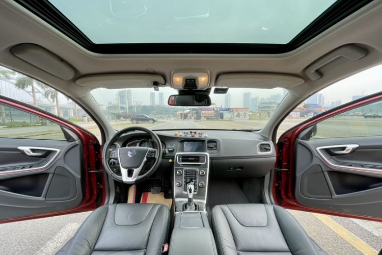 Used Volvo S60 2014 S60L T5 Intelligent Drive Edition Interior 4