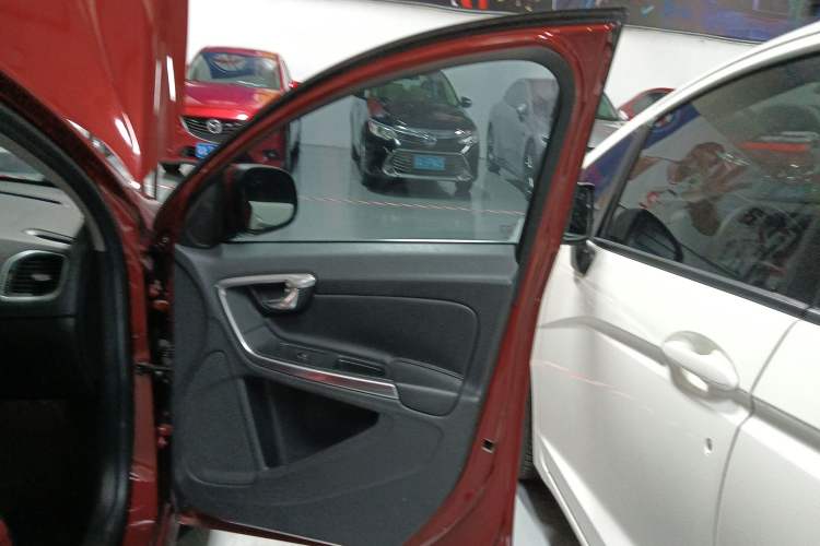 Used Volvo S60 2014 S60L T5 Intelligent Drive Edition Interior 5