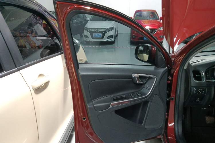 Used Volvo S60 2014 S60L T5 Intelligent Drive Edition Interior 7