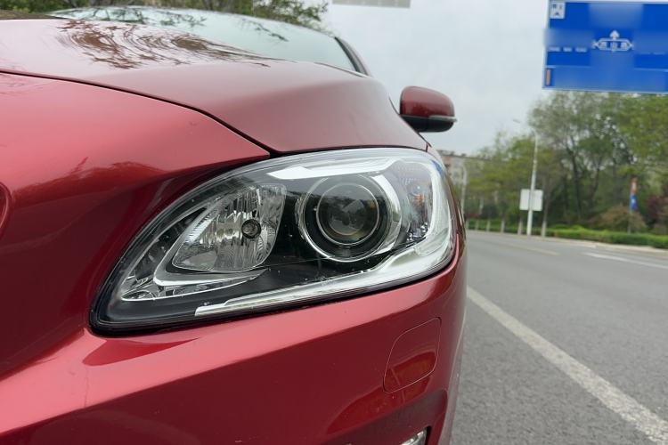 Used Volvo S60 2014 S60L 2.0T Zhiyuan Edition Left Front Headlight
