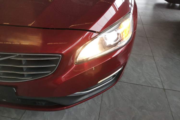 Used Volvo S60 2014 S60L T5 Intelligent Drive Edition Left Front Headlight