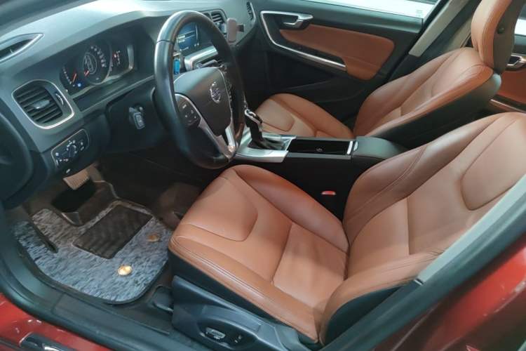 Used Volvo S60 2014 S60L 2.0T Zhiyuan Edition Left Front Seat