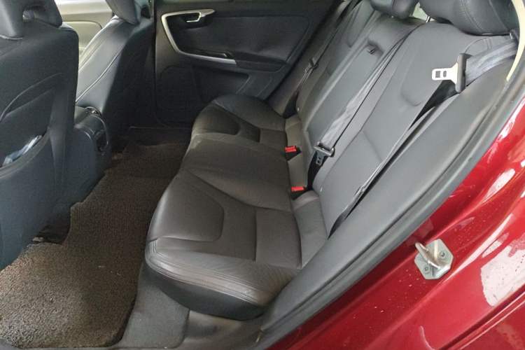 Used Volvo S60 2014 S60L T5 Intelligent Drive Edition Left Rear Seat