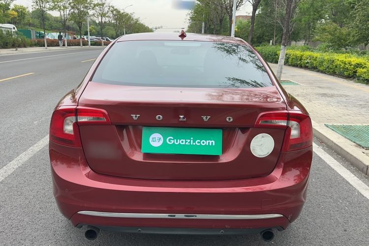 Used Volvo S60 2014 S60L 2.0T Zhiyuan Edition Rear