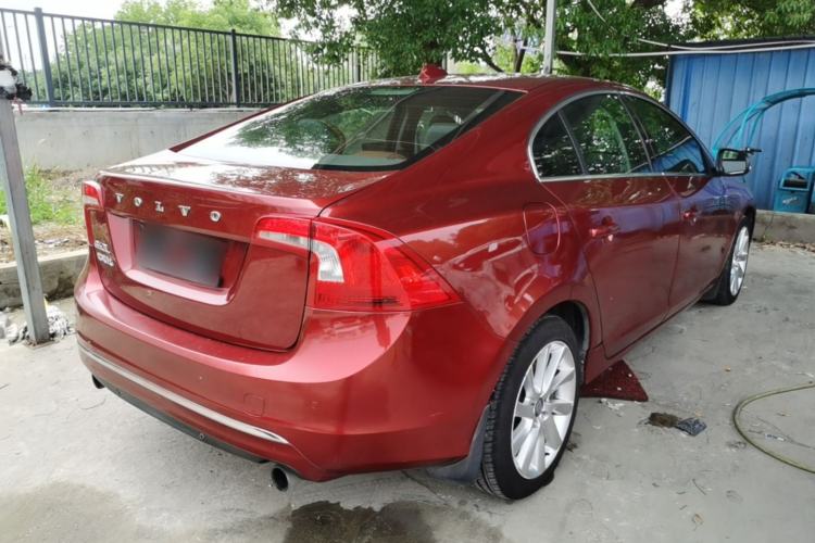 Used Volvo S60 2014 S60L 2.0T Zhiyuan Edition Rear Right 45 Deg