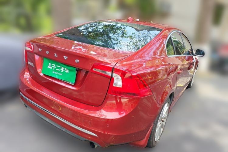 Used Volvo S60 2014 S60L 2.0T Zhiyuan Edition Rear Right 45 Deg